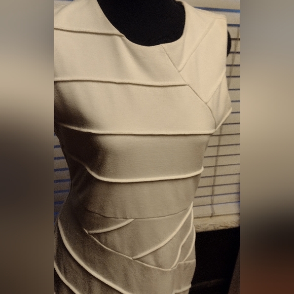 Calvin Klein scuba dress Sz S beige. - Picture 3 of 4